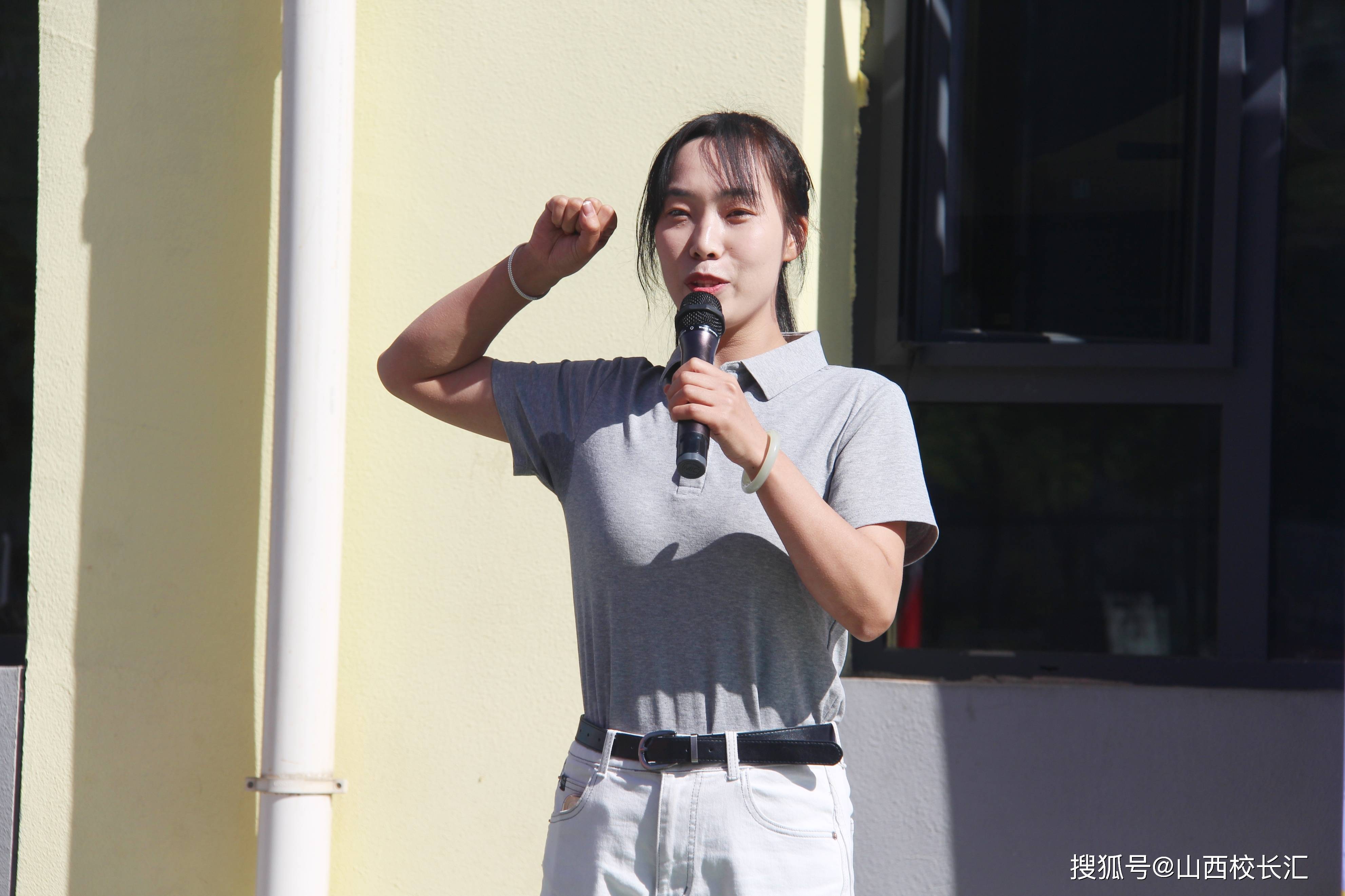 非洲运动员奋勇拼搏，壮志凌云的简单介绍
